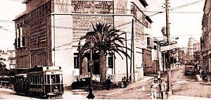 2123- Oran - Place Karguentah - Maison2 du Colon